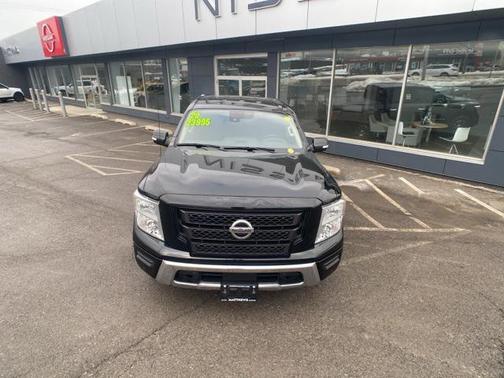 2020 Nissan Titan SV