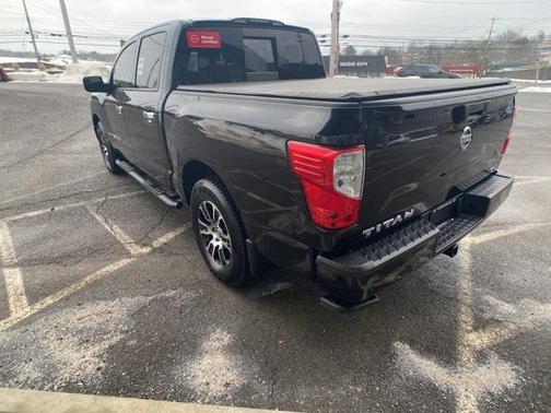 2020 Nissan Titan SV