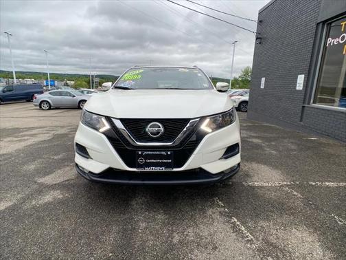 2021 Nissan Rogue Sport SV