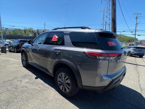 2024 Nissan Pathfinder SV 4WD