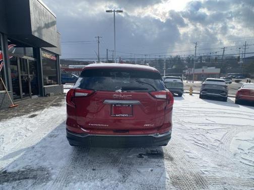 2023 GMC Terrain AWD AT4