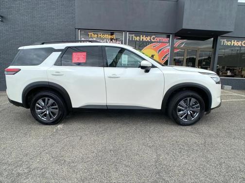 2024 Nissan Pathfinder SV 4WD