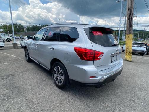 2019 Nissan Pathfinder S