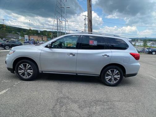 2019 Nissan Pathfinder S