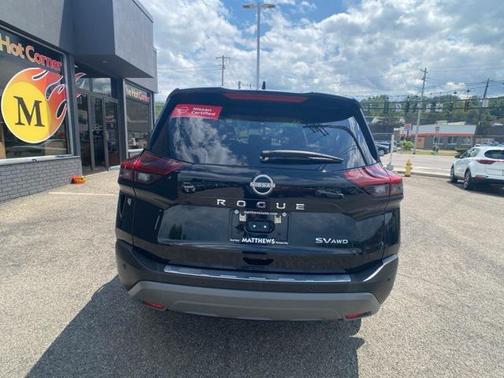 2022 Nissan Rogue SV