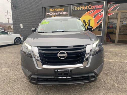 2024 Nissan Pathfinder S 4WD