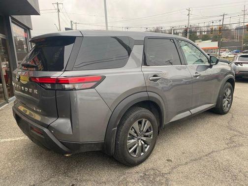 2024 Nissan Pathfinder S 4WD