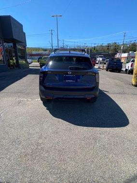 Deep Blue Pearl 2025 Nissan Kicks SR
