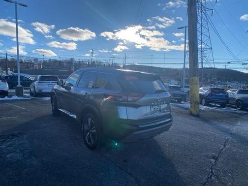 2021 Nissan Rogue SL