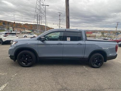 2023 Honda Ridgeline Black