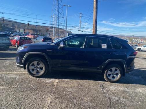 2020 Toyota RAV4 Hybrid XLE