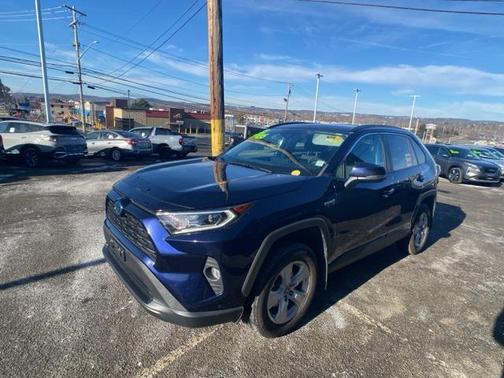 2020 Toyota RAV4 Hybrid XLE