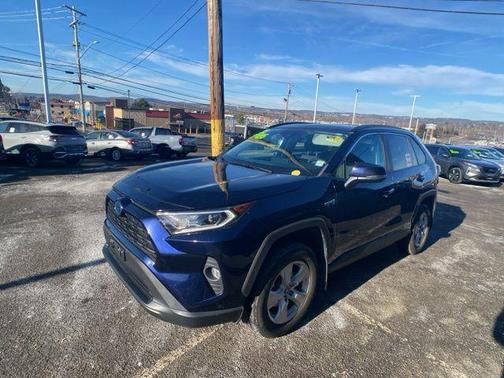 2020 Toyota RAV4 Hybrid XLE