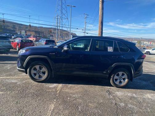 2020 Toyota RAV4 Hybrid XLE