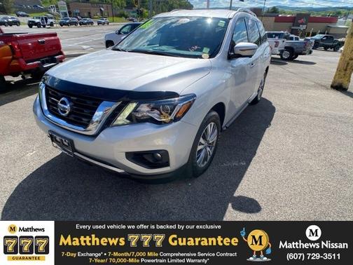 Brilliant Silver Metallic 2020 Nissan Pathfinder SL