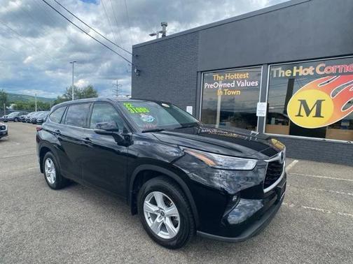 2022 Toyota Highlander LE