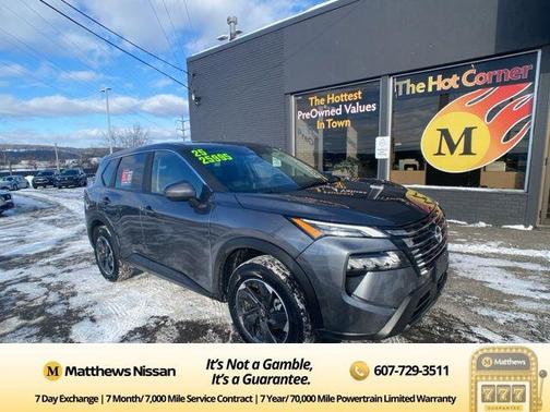 2025 Nissan Rogue SV