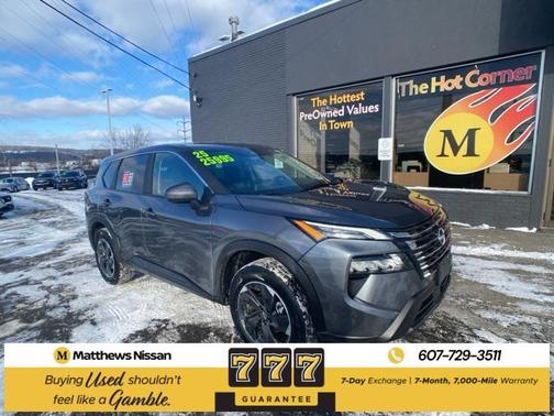 2025 Nissan Rogue SV