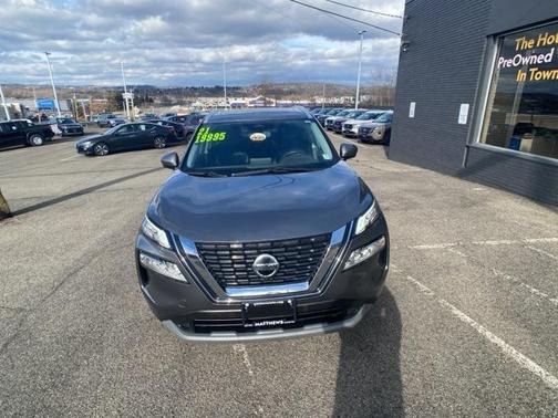 2021 Nissan Rogue SV