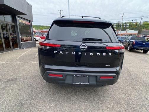 Super Black 2025 Nissan Pathfinder SV 4WD