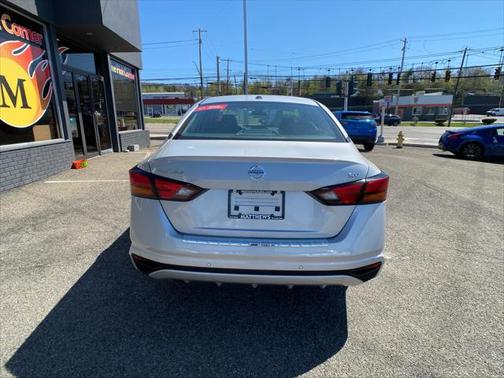 2022 Nissan Altima 2.5 SV