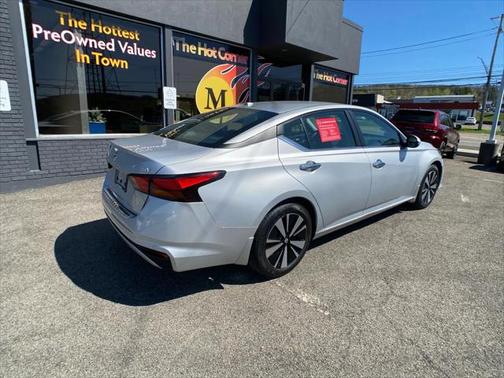 2022 Nissan Altima 2.5 SV