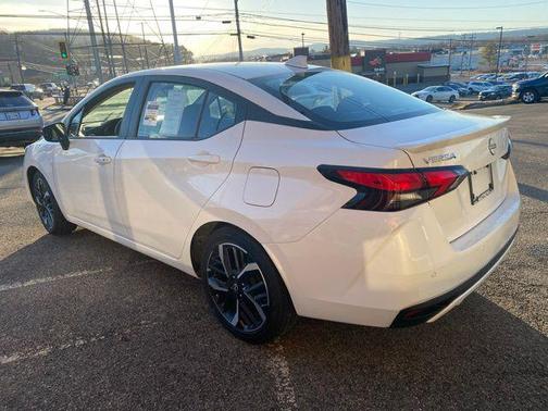 2024 Nissan Versa 1.6 S