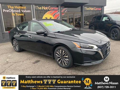 Black 2024 Nissan Altima 2.5 SV
