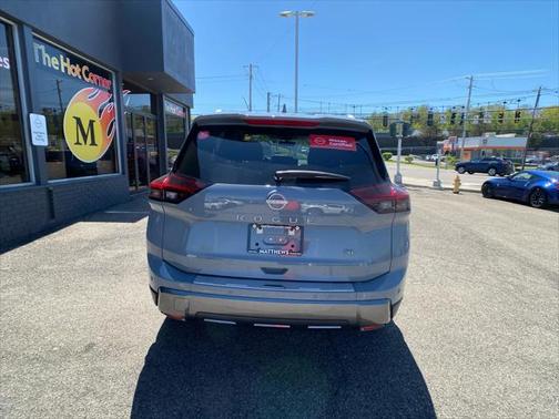 2024 Nissan Rogue SL