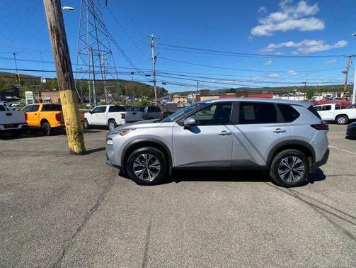 Brilliant Silver Metallic 2023 Nissan Rogue SV