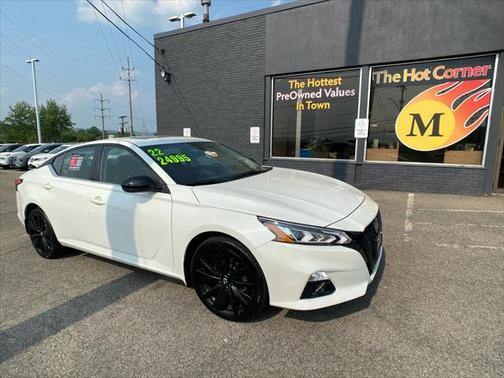 2022 Nissan Altima SR Intelligent AWD