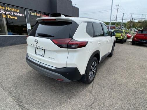 White 2023 Nissan Rogue SV