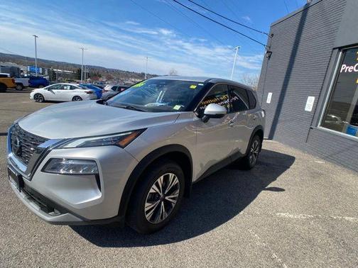 Brilliant Silver Metallic 2021 Nissan Rogue SV