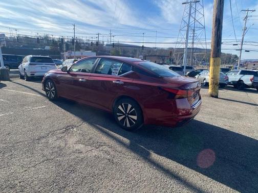 2022 Nissan Altima 2.5 SV