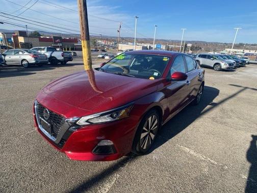 2022 Nissan Altima 2.5 SV