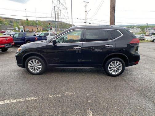 Magnetic Black Pearl 2020 Nissan Rogue SV