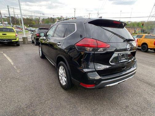 Magnetic Black Pearl 2020 Nissan Rogue SV
