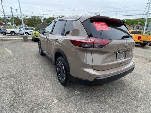 Baja Storm 2025 Nissan Rogue SV