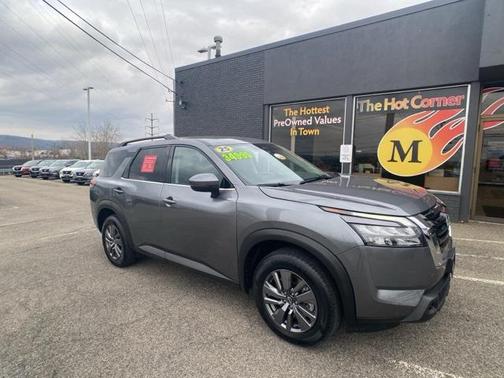 2025 Nissan Pathfinder SV 4WD