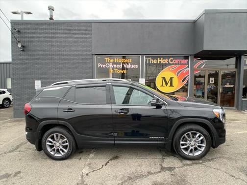 2022 GMC Terrain SLT