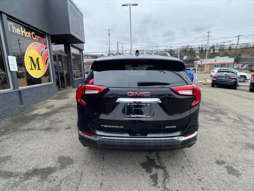 2022 GMC Terrain SLT