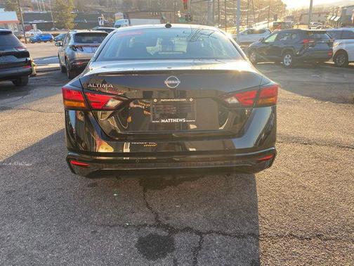 2025 Nissan Altima S FWD