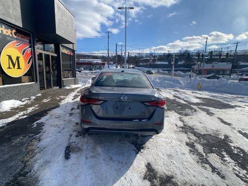 2022 Nissan Sentra SV