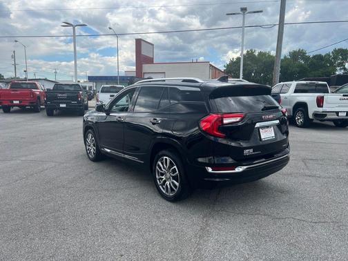 2022 GMC Terrain Denali