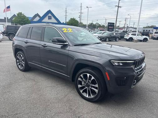 2022 Jeep Grand Cherokee Overland