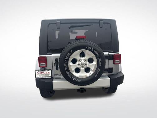 2013 Jeep Wrangler Sahara