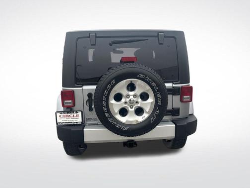 2013 Jeep Wrangler Sahara