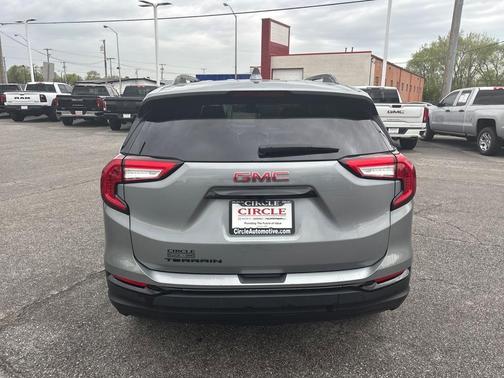 2023 GMC Terrain SLT