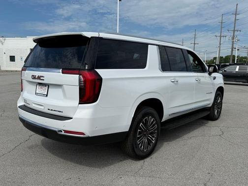 2025 GMC Yukon XL Elevation