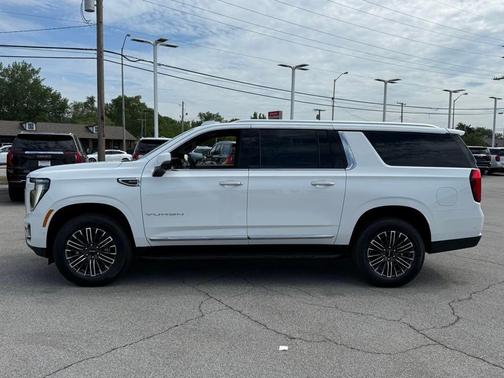 2025 GMC Yukon XL Elevation